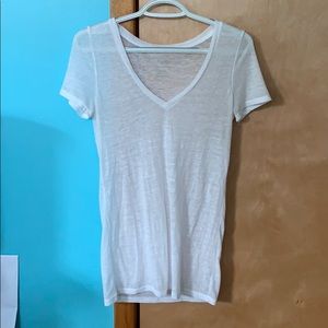 American Eagle Outfitters S V-neck White T-shirt